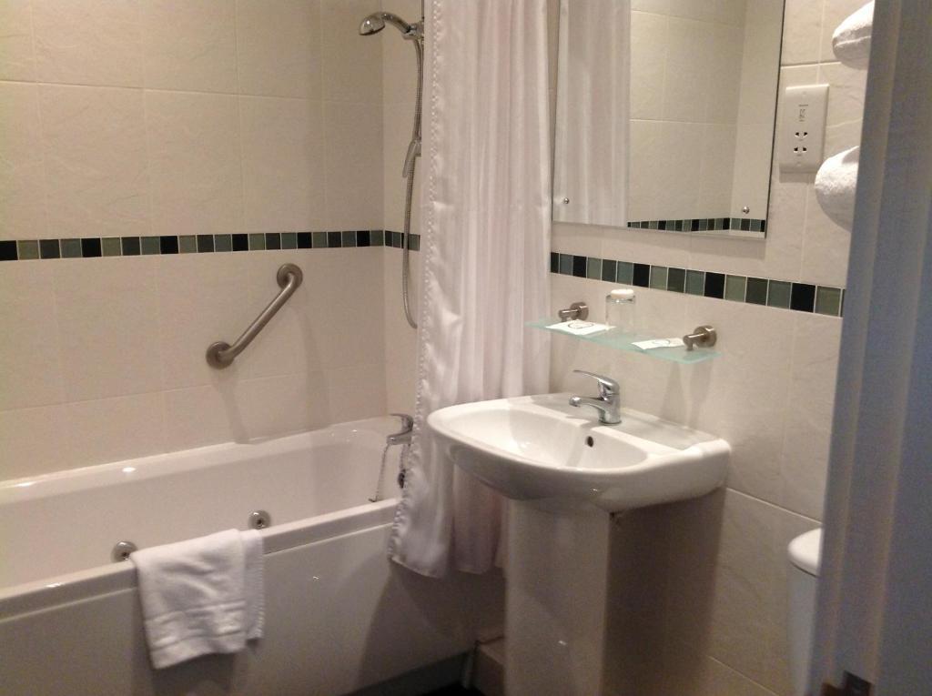 Wellington Park Hotel Leyland Værelse billede